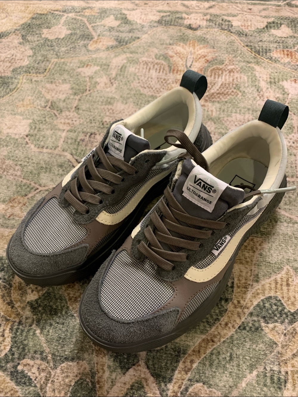 Vans ultra range shoes gray skate walking 8.5